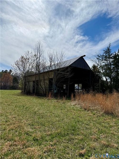 17394 Mountain Rd, Montpelier, VA, 23192-2401 | Card Image