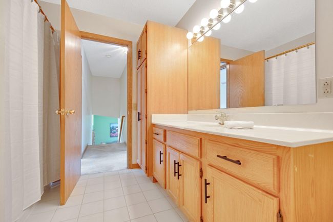 4731 Hazeltine Ln, House other with 4 bedrooms, 3 bathrooms and null parking in Eagan MN | Image 37