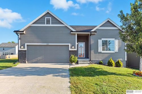 14812 Leeman St, Bennington, NE, 68007-1691 | Card Image