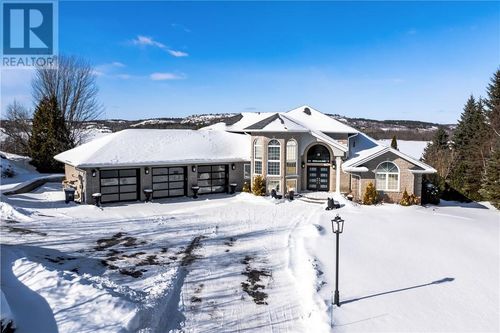 1720 S Lane Rd, Sudbury, ON, P3G1N8 | Card Image