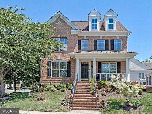 2819 Morada Ct, Vienna, VA, 22180-7086 | Card Image
