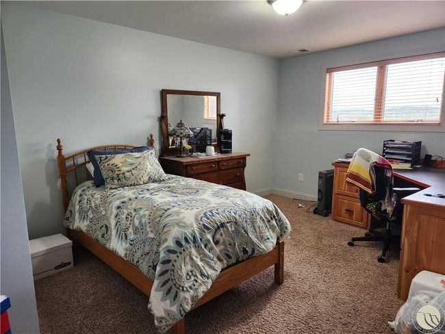 Basement bedroom | Image 27