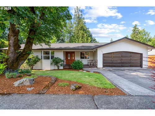 233 Se Paloma Ave, Gresham, OR, 97080-1741 | Card Image