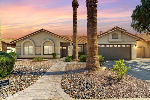 5715 E Campo Bello Dr, Scottsdale, AZ, 85254-5984 | Card Image