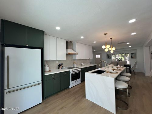 8650 E Roanoke Ave, Scottsdale, AZ, 85257-1841 | Card Image
