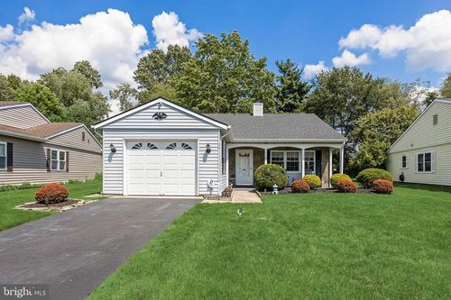 16 Andover Ct, Southampton, NJ, 08088-1323 | Card Image