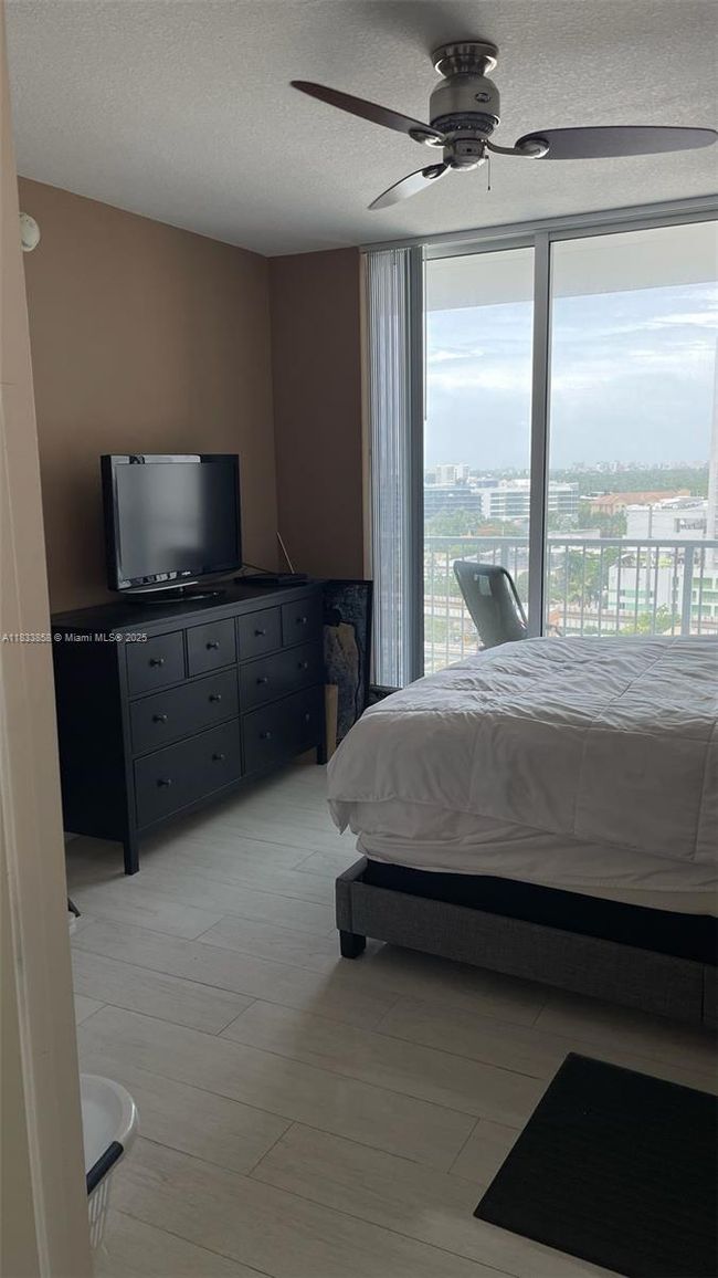 APT-1209 - 1250 S Miami Ave, Condo with 1 bedrooms, 2 bathrooms and null parking in Miami FL | Image 5