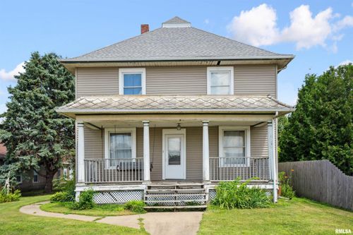 614 Main St, Lowden, IA, 52255-9636 | Card Image
