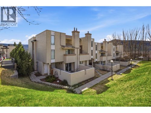 25-800 Second Avenue, Williams Lake, BC, V2G4C4 | Card Image