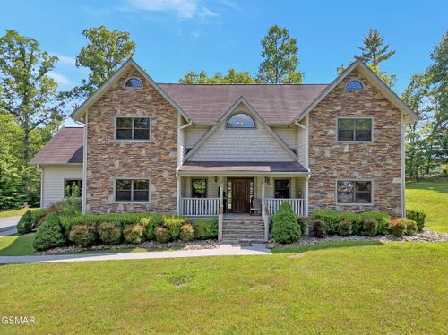 2754 Owls Cove Way, Sevierville, TN, 37862-7967 | Card Image