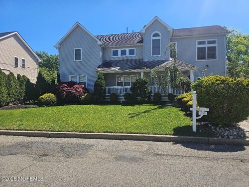 14 Dolan Ave, Aberdeen, NJ, 07747-1044 | Card Image