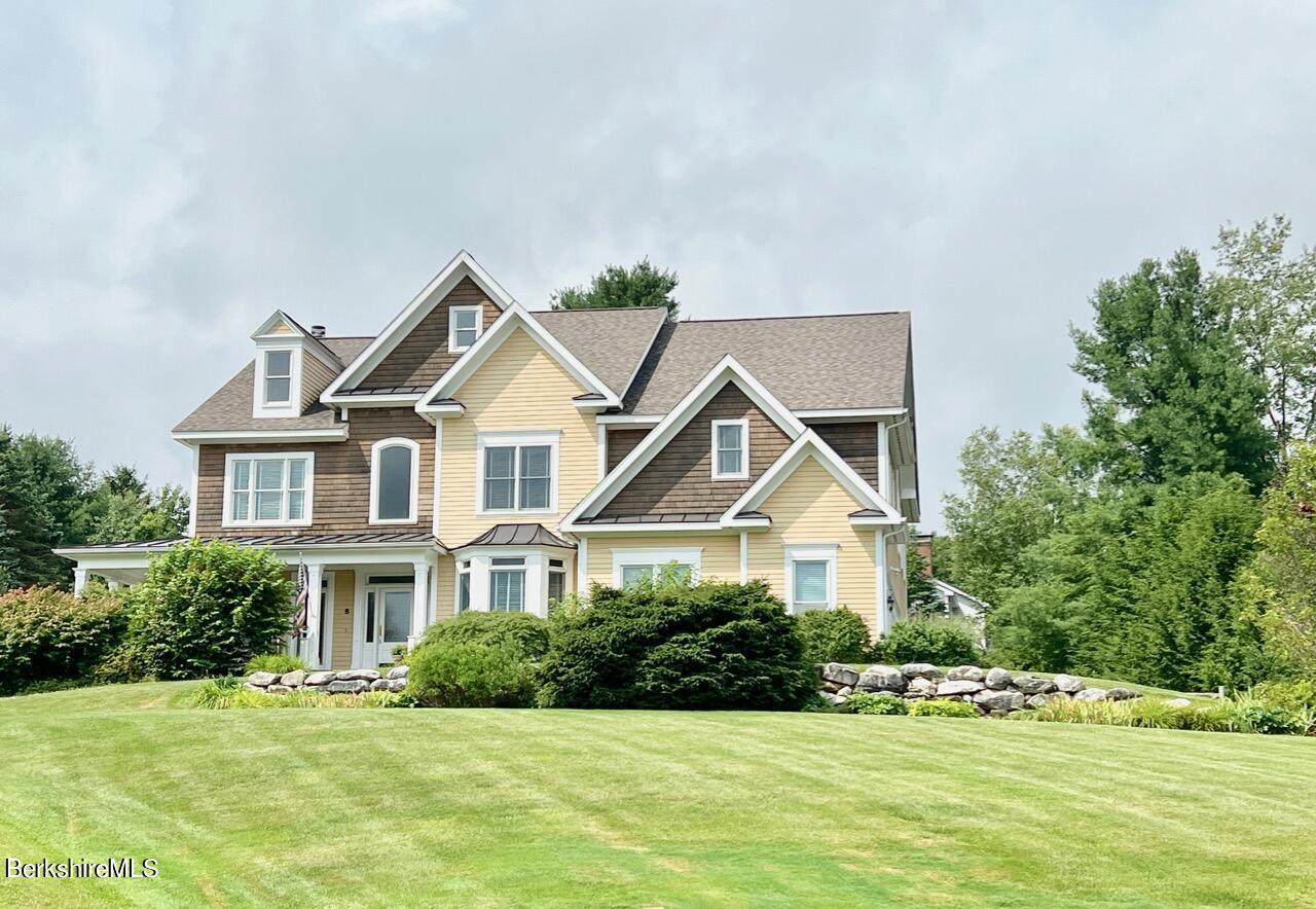 Melville Ct, Lenox, MA 01240