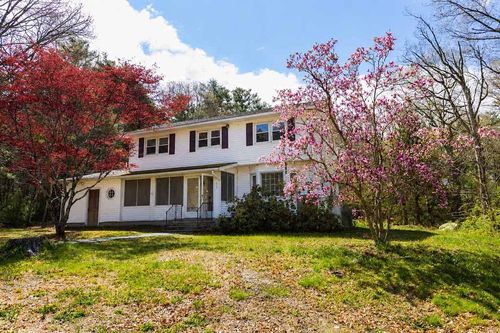 213 Hartford Pike, Foster, RI, 02825-1915 | Card Image