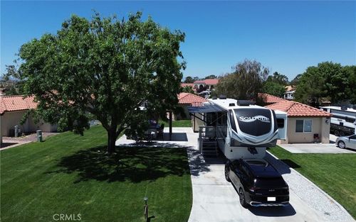 11574 Ridgemark Rd, Apple Valley, CA, 92308-9372 | Card Image