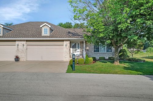 78 Oregon Trl, Coal City, IL, 60416-9300 | Card Image