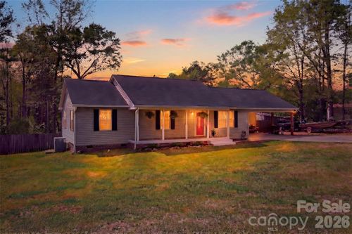 1214 Eastcreek Rd, Fort Lawn, SC, 29714-8596 | Card Image
