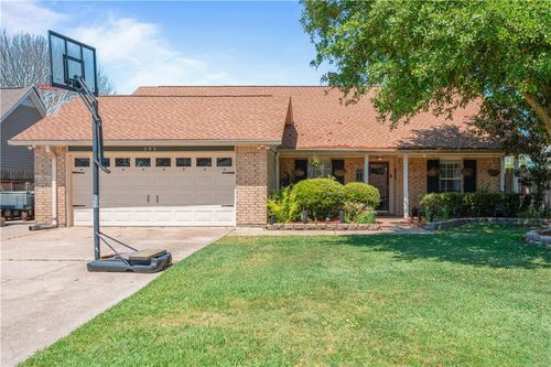 393 Moonraker Dr, Slidell, LA, 70458-5526 | Card Image