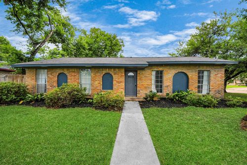 8455 Gallahad St, Houston, TX, 77078-2851 | Card Image