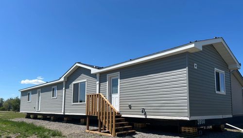 2002 Sunflower Cres, Coaldale, AB, T1M0G4 | Card Image