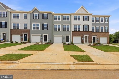 394 Seeback Dr, CHARLES TOWN, WV, 25414-6200 | Card Image
