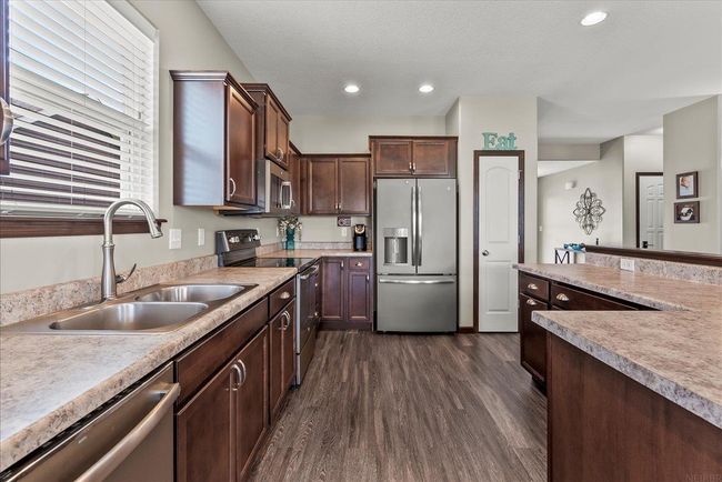 2924 Timber Cove Dr, House other with 3 bedrooms, 3 bathrooms and null parking in Cedar Falls IA | Image 4
