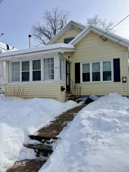 18 Lawnwood Avenue, Schenectady, NY, 12304 | Card Image