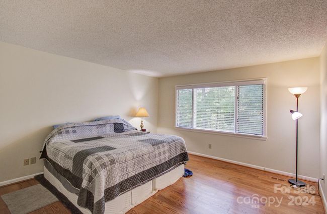 460 Crowfields Dr, Condo with 3 bedrooms, 3 bathrooms and null parking in Asheville NC | Image 11