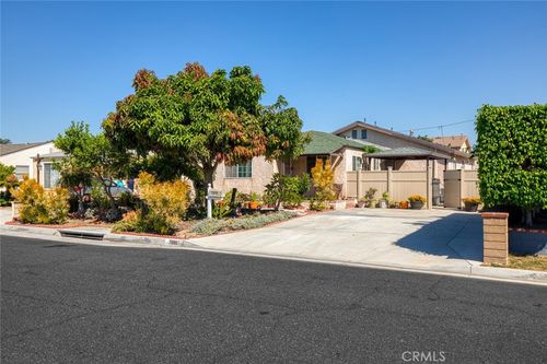 7891 18th St, Westminster, CA, 92683-4008 | Card Image