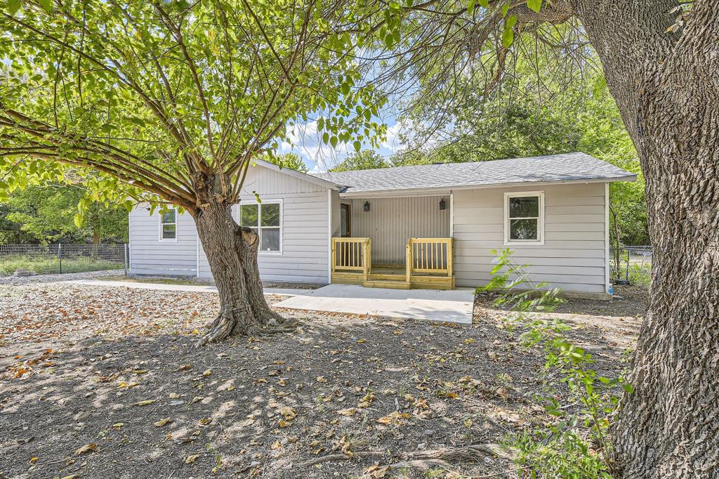 Lakeshore Ln, Glenn Heights, TX 75154