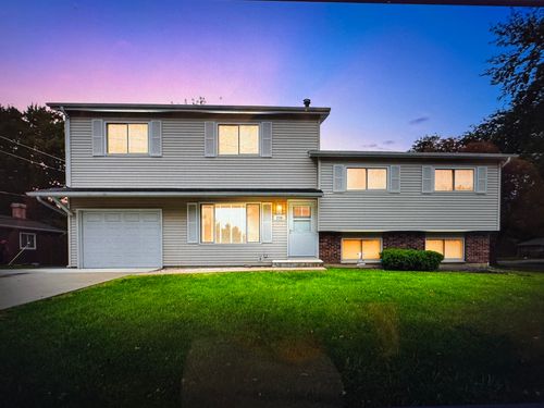 238 E Briarcliff Road, Bolingbrook, IL, 60440 | Card Image