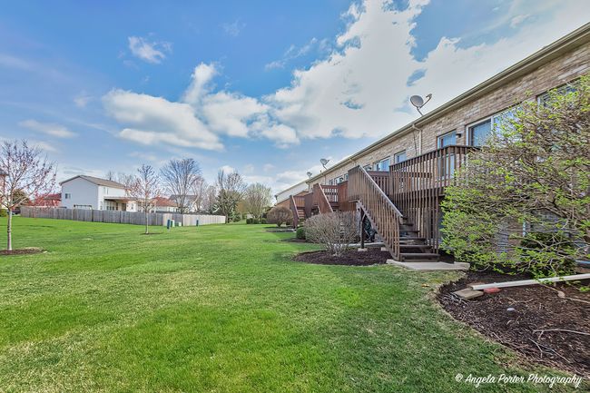 5832 Fieldstone Trl, Townhouse with 2 bedrooms, 4 bathrooms and 2 parking in MCHENRY IL | Image 30