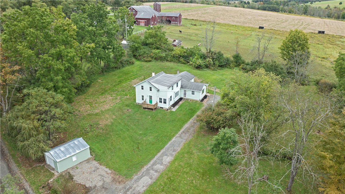 Lindloff Rd, Owego, NY 13827