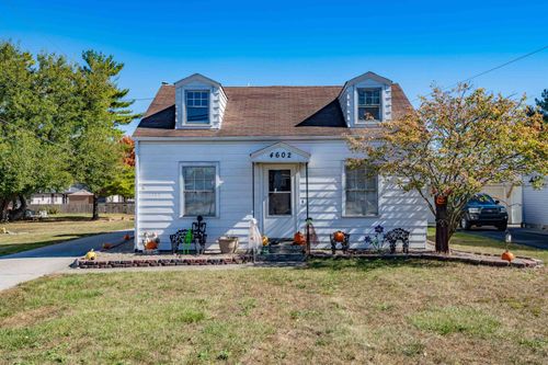 4602 N Fahlsing Rd, Woodburn, IN, 46797-9743 | Card Image