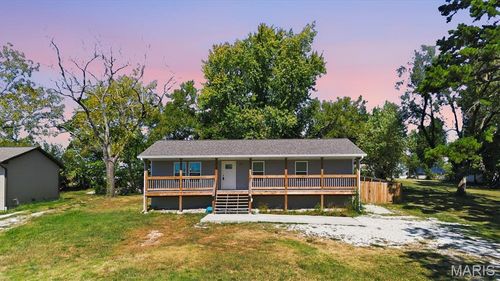 307 S Nettleton Ave, Mansfield, MO, 65704-8298 | Card Image