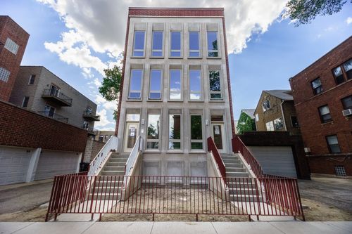 1e-2812 N Mildred Ave, Chicago, IL, 60657-6425 | Card Image