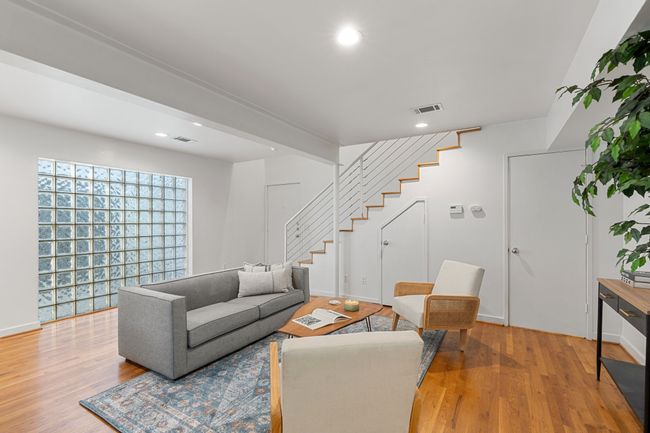 UNIT-7 - 4122 Travis St, Condo with 2 bedrooms, 3 bathrooms and null parking in Dallas TX | Image 5