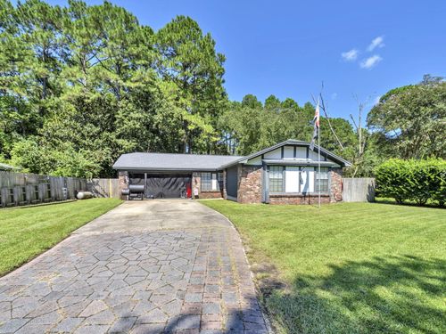 408 Joellen Ln, Fort Walton Beach, FL, 32547-6806 | Card Image