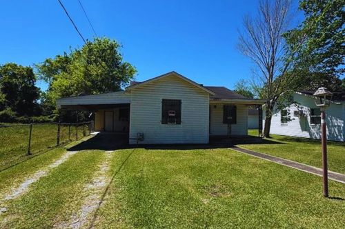 3285 Texas St, Beaumont, TX, 77703-4045 | Card Image