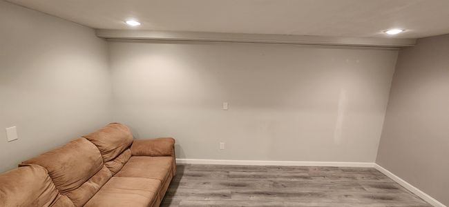 62 Hovey Rd, Condo with 2 bedrooms, 1 bathrooms and null parking in Londonderry NH | Image 5