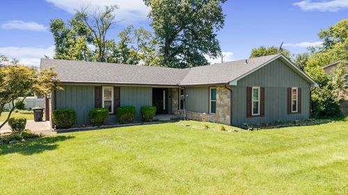 919 Springdale Drive, Jeffersonville, IN, 47130-4563 | Card Image