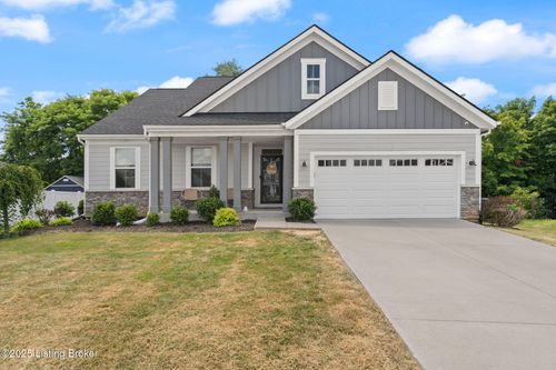 107 Meadow Ridge Ct, Mt Washington, KY, 40047-5792 | Card Image