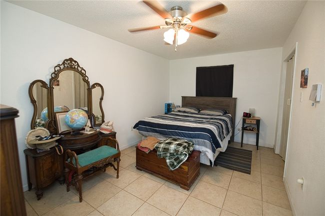 Downstairs Bedroom 2 of 2 | Image 31
