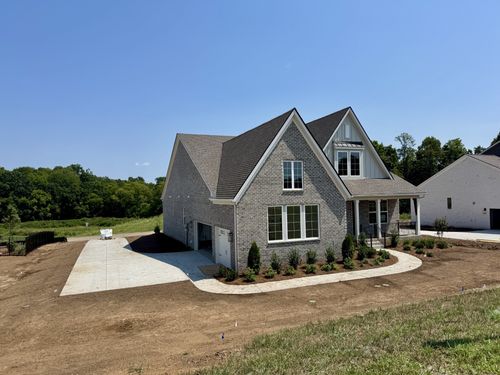 576 Baker Rd, Columbia, TN, 38401-6012 | Card Image