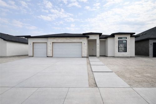 1489 Natasha Ln, Corpus Christi, TX, 78415-1830 | Card Image