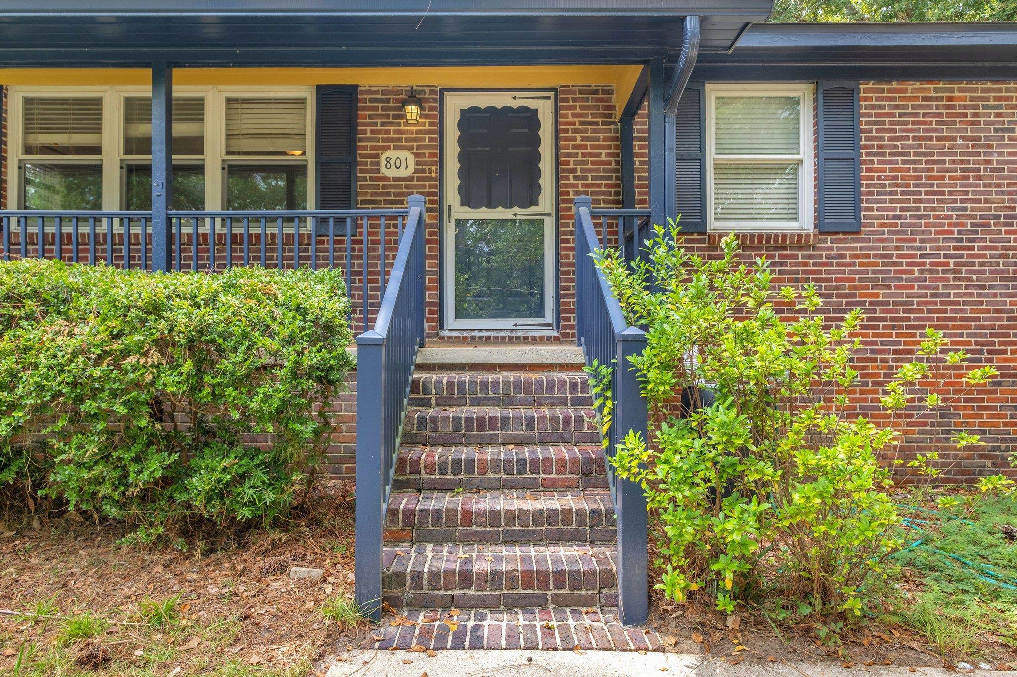 Watt Dr, Tallahassee, FL 32303