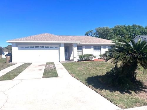 325 Lariat Ln, KISSIMMEE, FL, 34743-7537 | Card Image