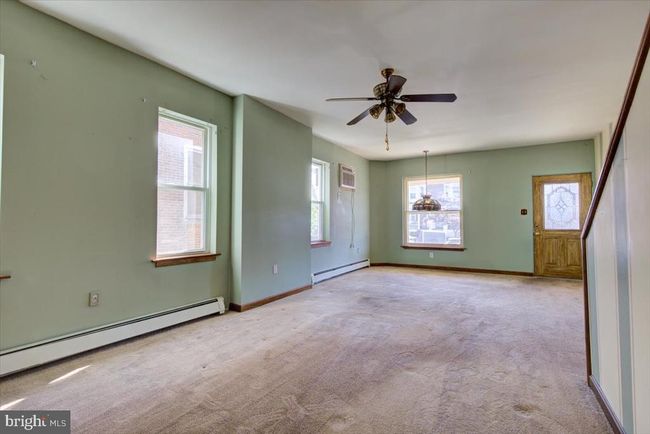 323 Spring St, Home with 2 bedrooms, 2 bathrooms and null parking in ROYERSFORD PA | Image 7