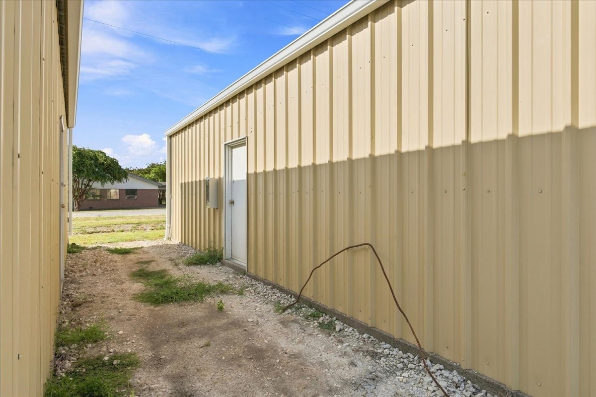 Commercial Lease in Corsicana 5