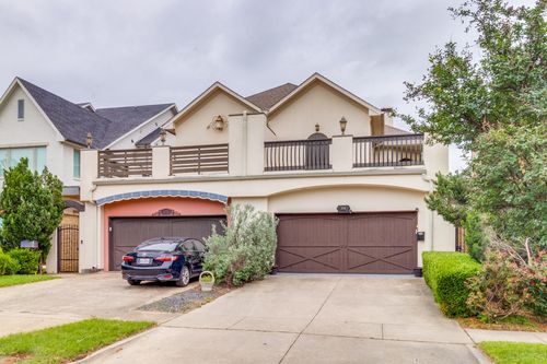 3718 W Beverly Dr, Dallas, TX, 75209-6210 | Card Image