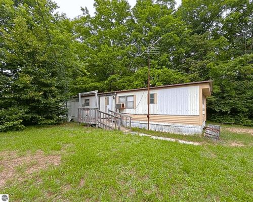 7149 Us Highway 131, Fife Lake, MI, 49633 | Card Image